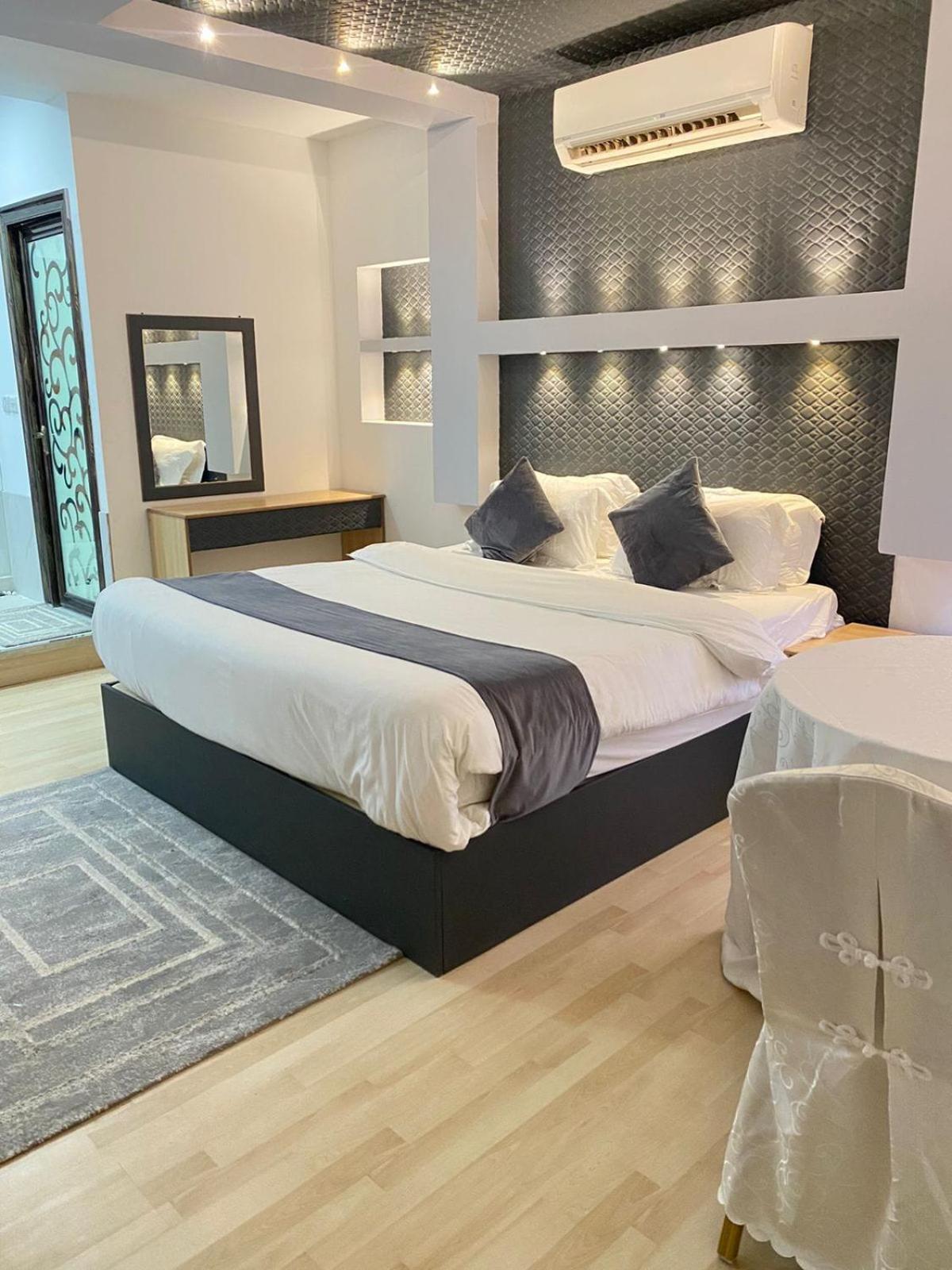 Al Hussam Hotel Apartments Rusayl Exterior photo